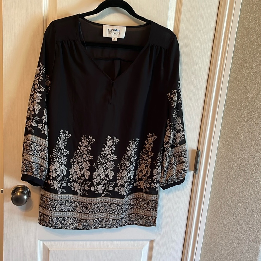 Stitch Fix Alice Blue Tunic - Picture 1 of 6